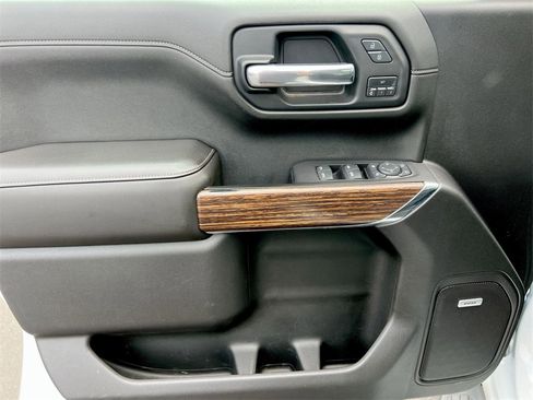 Certified 2019 Chevrolet Silverado 1500 High Country w/ High Country Premium Package image 19