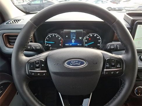 Used 2023 Ford Maverick Lariat w/ Lariat Luxury Package image 17