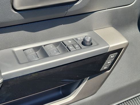 New 2026 Toyota Tundra Limited AWD/4WD image 18