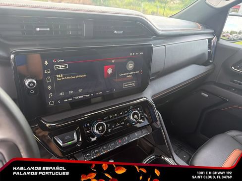 Used 2024 GMC Sierra 1500 AT4 w/ Technology Package AWD/4WD image 22
