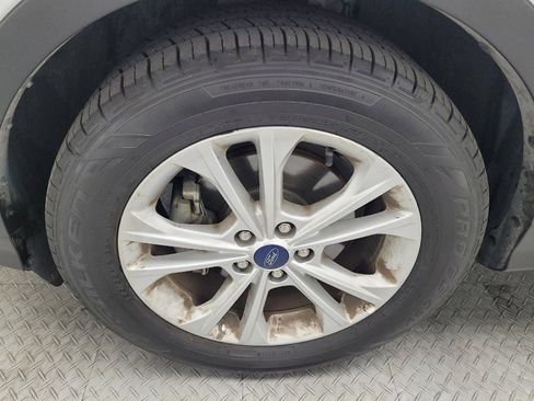 Used 2019 Ford Escape SE FWD image 31