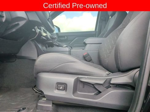Certified 2025 Toyota Tacoma SR5 AWD/4WD image 26