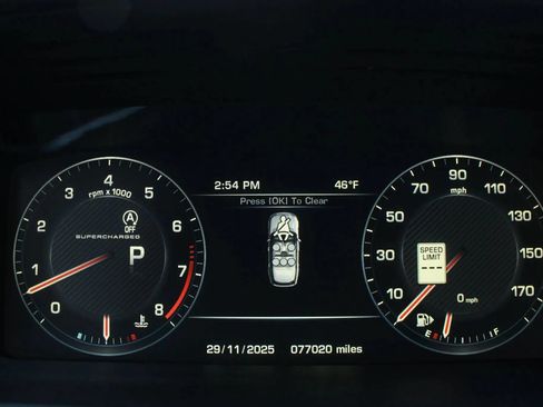 Used 2015 Land Rover Range Rover Supercharged AWD/4WD image 38