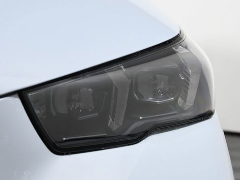 New 2026 BMW 540i xDrive 540i xDrive image 11