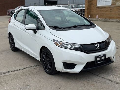 Used 2017 Honda Fit LX image 3