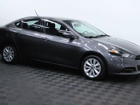 Used 2014 Dodge Dart SXT image 1