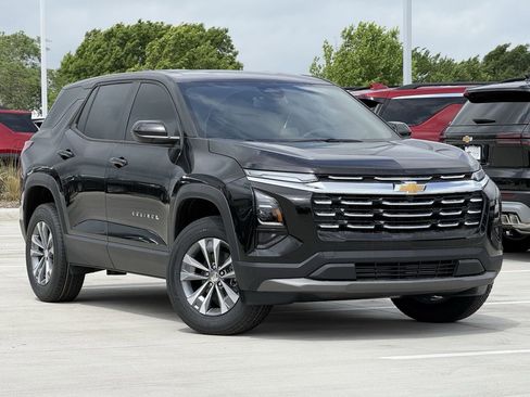 New 2026 Chevrolet Equinox LT FWD image 2