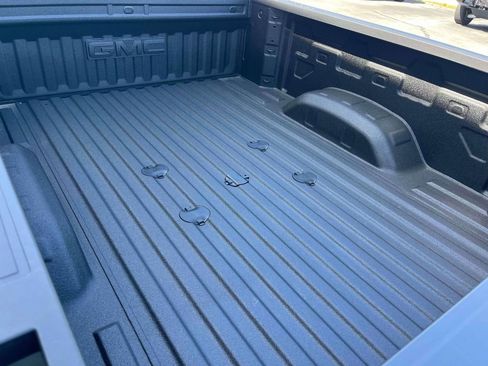 New 2026 GMC Sierra 2500 AT4 w/ AT4 Premium Plus Package image 11