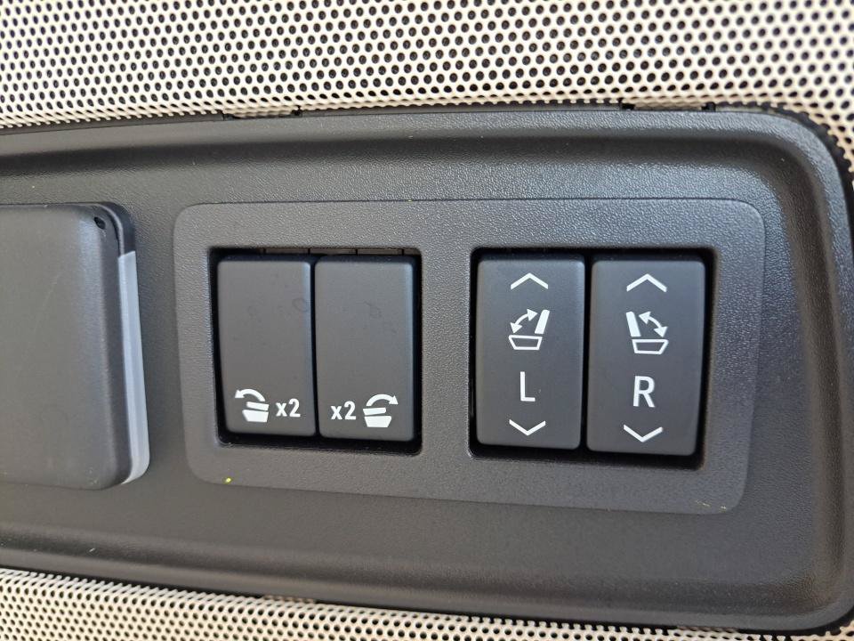 Certified 2025 Cadillac Escalade Sport Platinum w/ LPO, Floor Liner Package AWD/4WD image 25