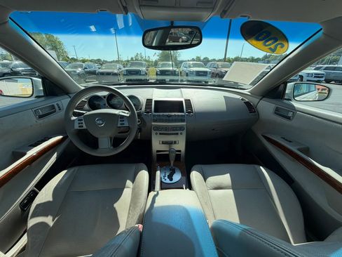 Used 2004 Nissan Maxima 3.5 SL w/ Driver Preferred Pkg FWD image 13