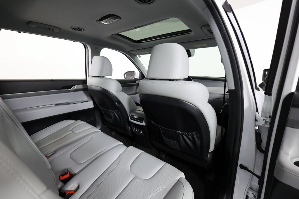 Used 2022 Hyundai Palisade SEL w/ 8P Bench Seat Package AWD/4WD image 22