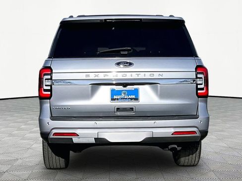 Used 2024 Ford Expedition Limited image 6