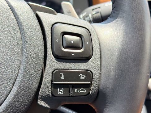 Used 2024 Lexus IS 300 w/ Premium Package RWD image 27