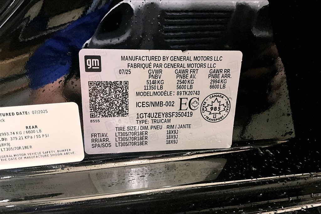 Used 2025 GMC Sierra 2500 AT4X AWD/4WD image 36