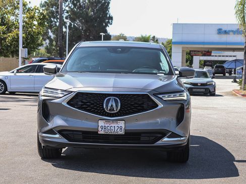 Used 2022 Acura MDX w/ Technology Package FWD image 2