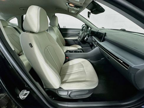 Used 2025 Hyundai Sonata SEL FWD image 31