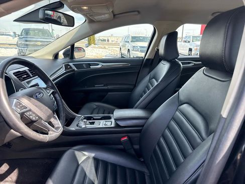 Used 2020 Ford Fusion SEL image 10