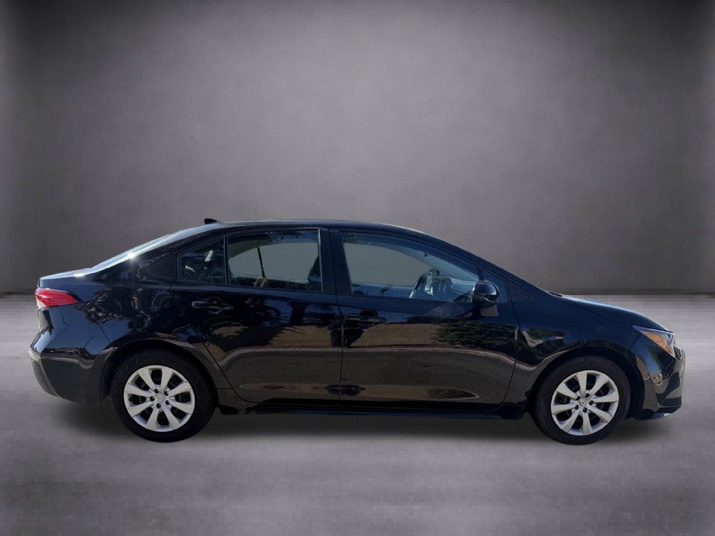 Used 2024 Toyota Corolla LE FWD image 16