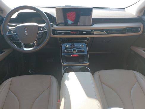 Used 2022 Lincoln Nautilus Reserve AWD/4WD image 9