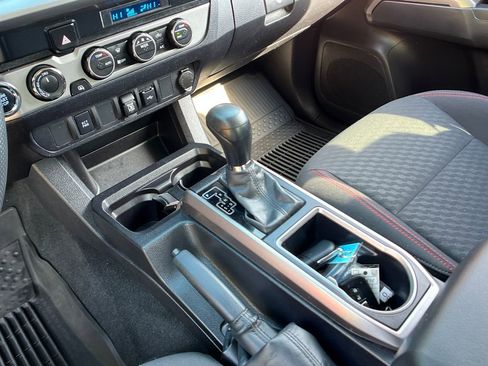 Used 2023 Toyota Tacoma SR5 AWD/4WD image 19