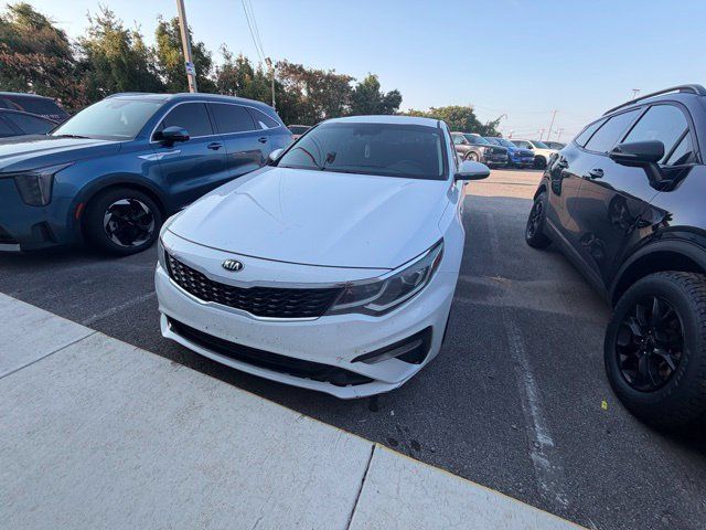 Used 2019 Kia Optima S FWD image 1