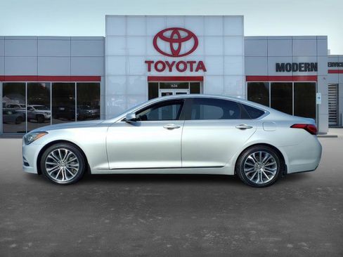Used 2016 Hyundai Genesis 3.8 image 3