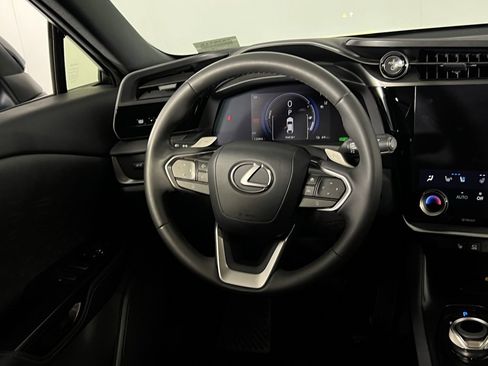 Used 2023 Lexus RZ 450e Premium image 14