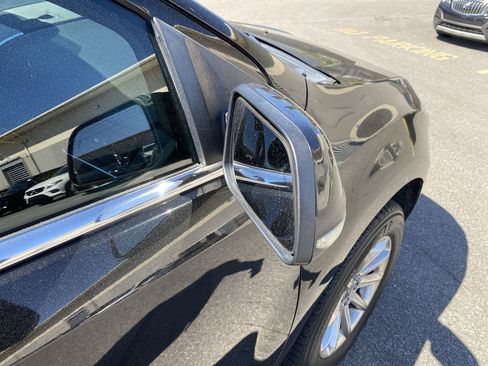 Used 2013 Lincoln MKX FWD image 20