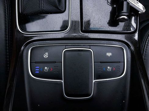 Used 2014 Kia Cadenza Premium w/ Luxury Package FWD image 26