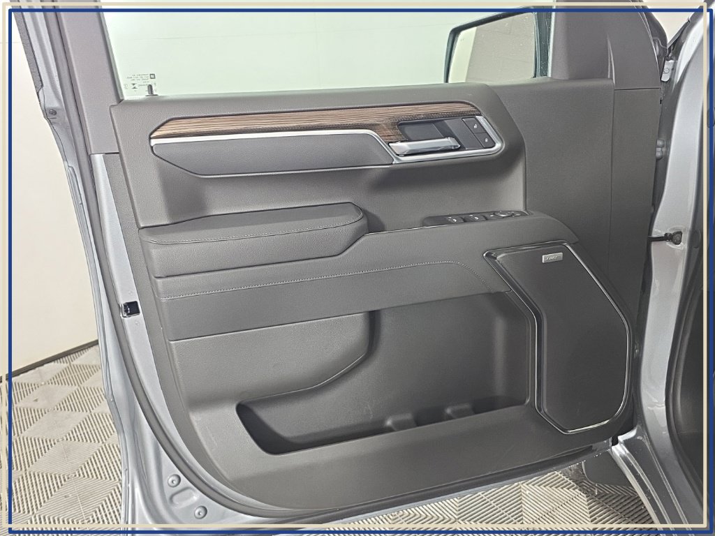 New 2026 Chevrolet Silverado 1500 RST w/ RST All Star Premium Package AWD/4WD image 21