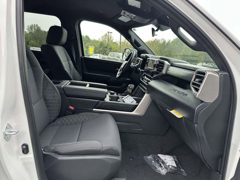 New 2026 Toyota Tundra SR5 w/ SR5 Convenience Package AWD/4WD image 11