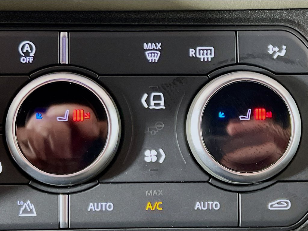 Used 2021 Land Rover Defender 110 S AWD/4WD image 21
