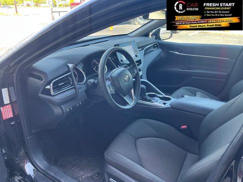 Used 2023 Toyota Camry LE FWD image 13