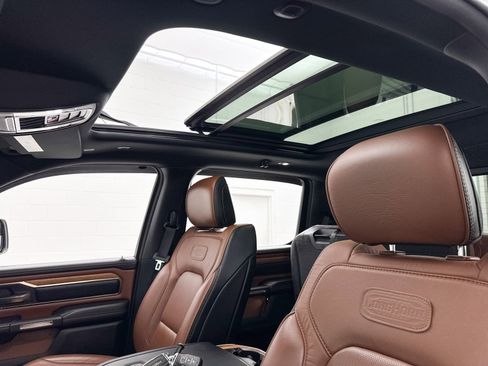 Used 2021 RAM 1500 Limited image 3