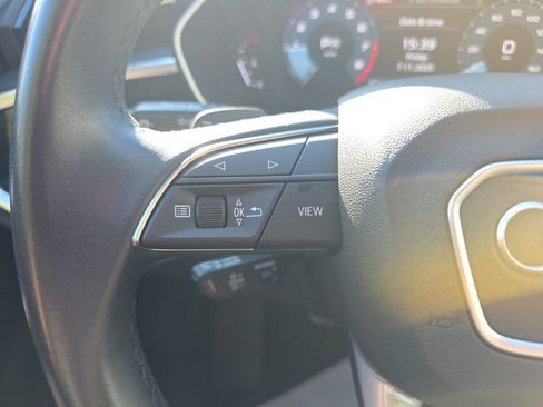 Used 2024 Audi Q3 2.0T Premium image 25