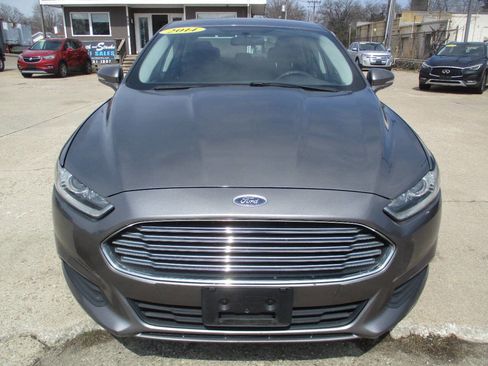 Used 2014 Ford Fusion SE image 9