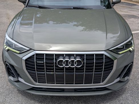 Used 2020 Audi Q3 2.0T Premium Plus w/ Premium Plus Package AWD/4WD image 12