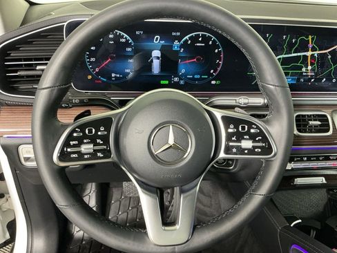 Used 2023 Mercedes-Benz GLS 450 4MATIC image 19