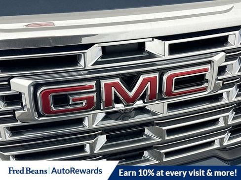 New 2026 GMC Acadia Denali w/ Super Cruise Package image 19