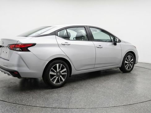 Used 2025 Nissan Versa SV FWD image 9