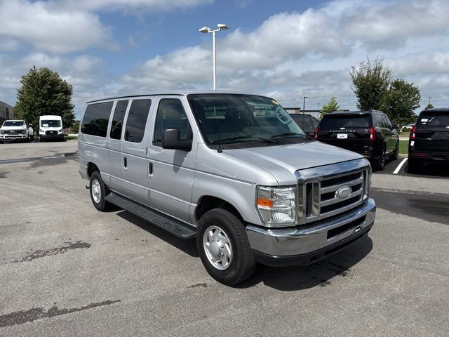Used 2014 Ford E-350 and Econoline 350 XLT RWD image 1