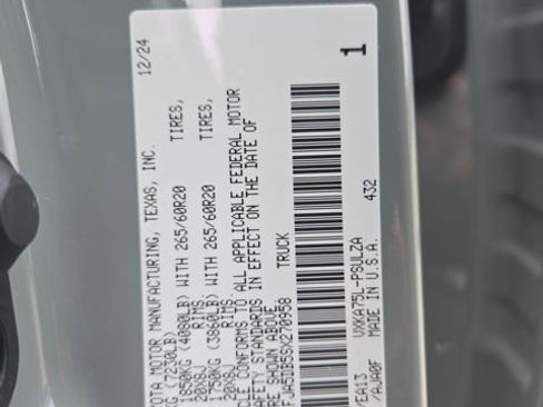 Used 2025 Toyota Tundra Limited image 29