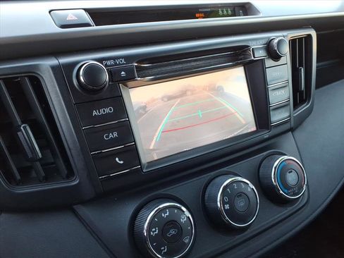 Certified 2018 Toyota RAV4 LE image 18