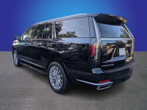 Certified 2023 Cadillac Escalade ESV Premium Luxury AWD/4WD image 3