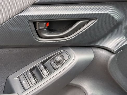 Used 2024 Subaru Crosstrek 2.0i Premium image 13