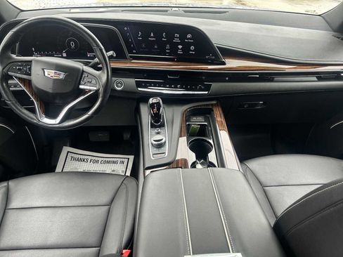 Used 2021 Cadillac Escalade Luxury image 19