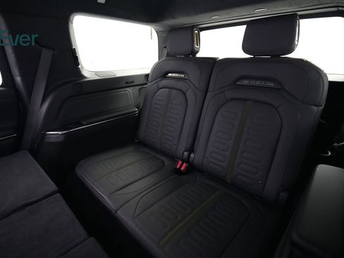 Used 2024 Rivian R1S Adventure image 25