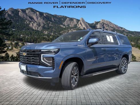 Used 2026 Chevrolet Suburban High Country w/ Sun And Tow Package AWD/4WD image 1