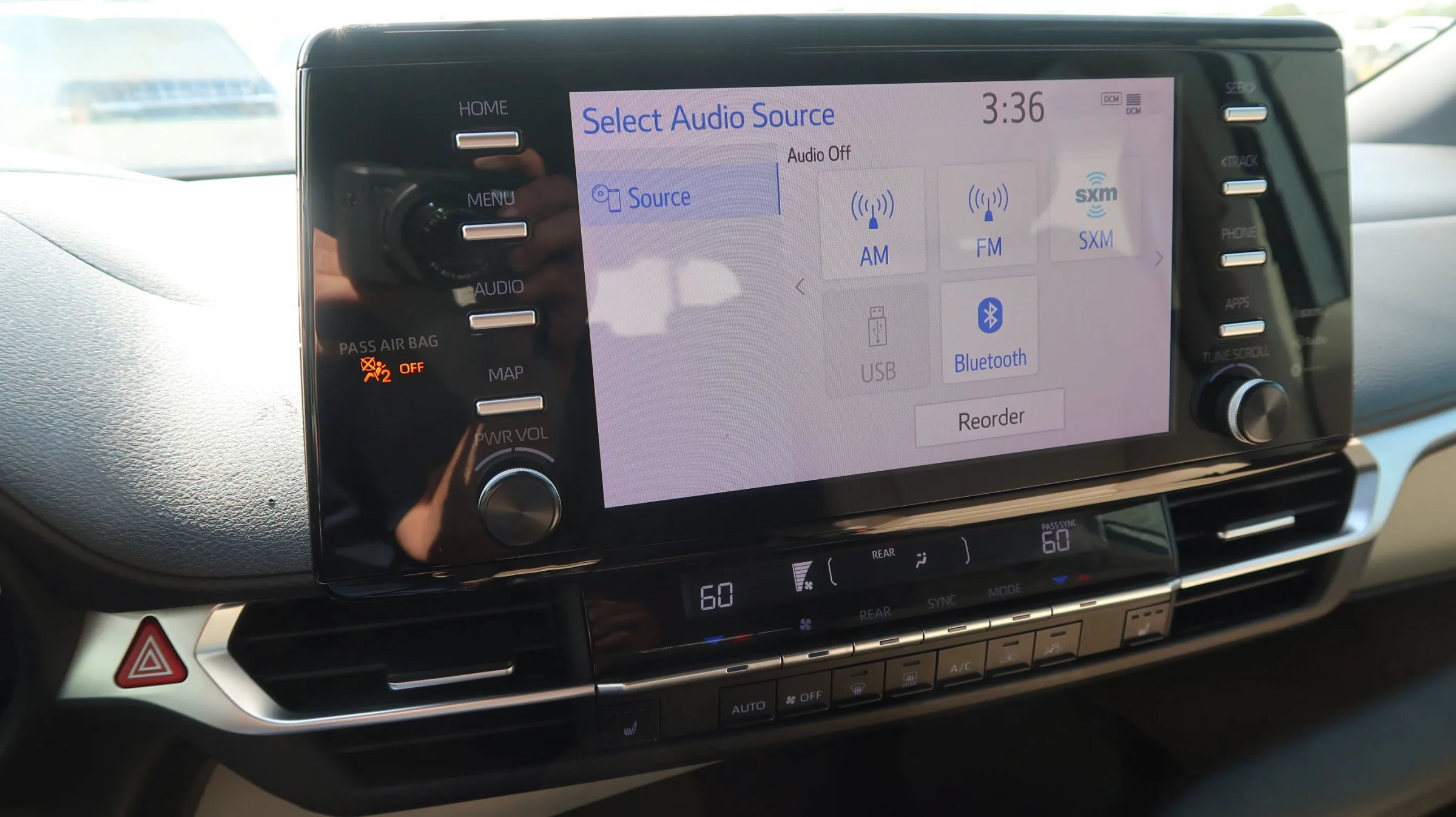 Used 2021 Toyota Sienna XLE FWD image 35