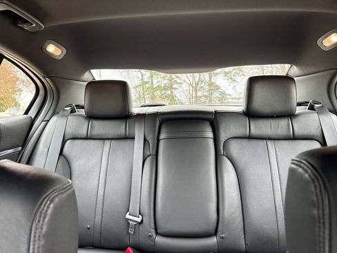 Used 2013 Lincoln MKS AWD image 16